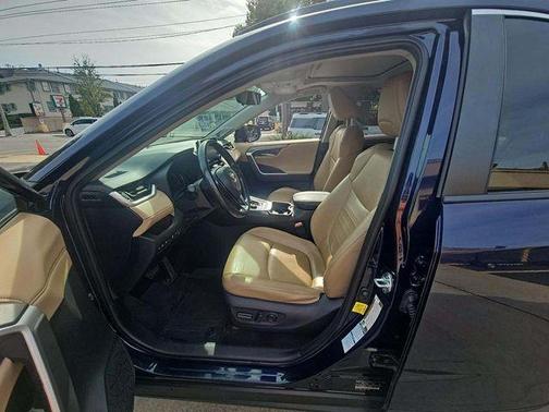 2021 Toyota RAV4 Limited