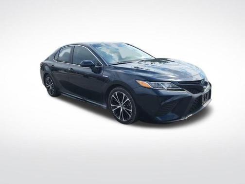 2018 Toyota Camry Hybrid SE