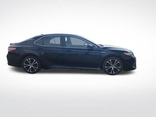 2018 Toyota Camry Hybrid SE