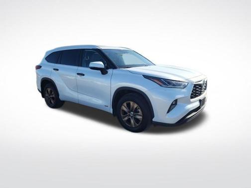 2023 Toyota Highlander Hybrid XLE