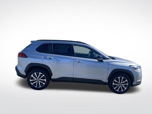 2025 Toyota Corolla Cross XLE