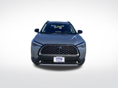 2025 Toyota Corolla Cross XLE