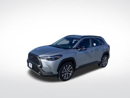 2025 Toyota Corolla Cross XLE