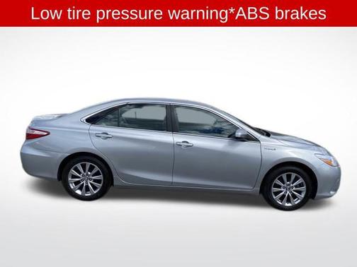 2017 Toyota Camry Hybrid XLE