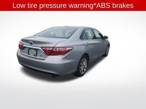 2017 Toyota Camry Hybrid XLE
