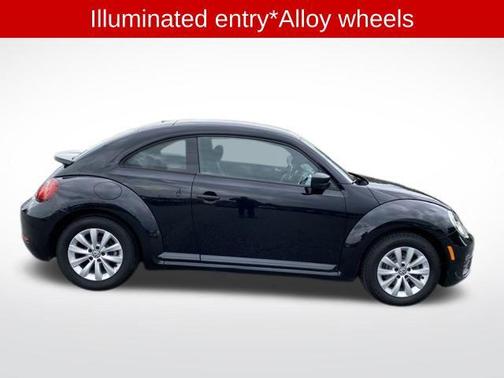 2018 Volkswagen Beetle 2.0T S