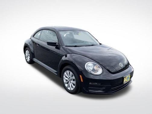 2018 Volkswagen Beetle 2.0T S