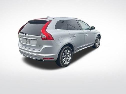 2016 Volvo XC60 T6 Drive-E