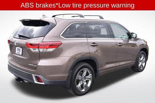 2019 Toyota Highlander Limited Platinum