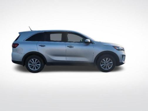 Sparkling Silver 2019 Kia Sorento L