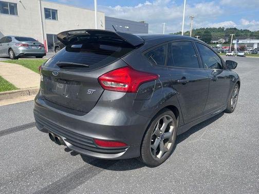 2017 Ford Focus ST