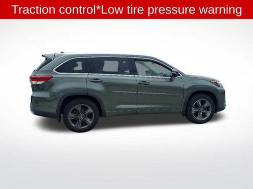 2017 Toyota Highlander Limited Platinum