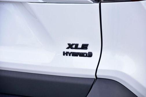 2024 Toyota RAV4 Hybrid XLE Premium