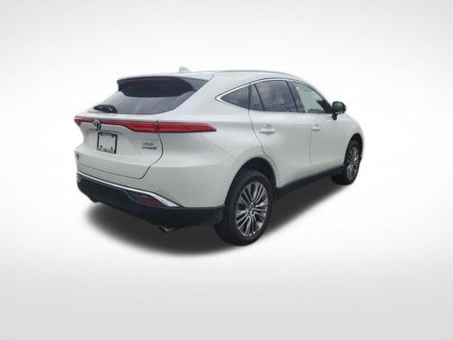 2022 Toyota Venza XLE