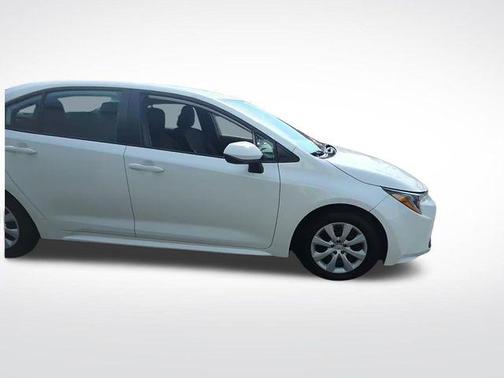 Ice Cap 2024 Toyota Corolla LE