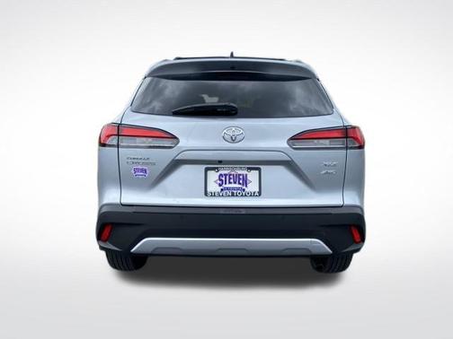 2025 Toyota Corolla Cross XLE