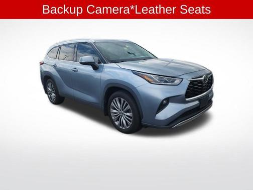 Moon Dust 2020 Toyota Highlander Platinum