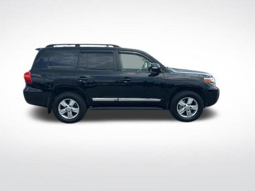 2014 Toyota Land Cruiser Base