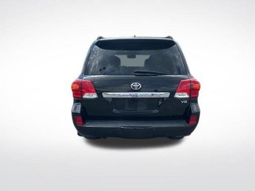 2014 Toyota Land Cruiser Base