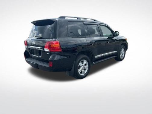 2014 Toyota Land Cruiser Base
