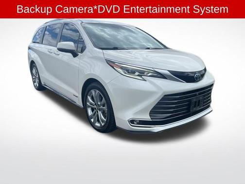 2021 Toyota Sienna Platinum 7 Passenger