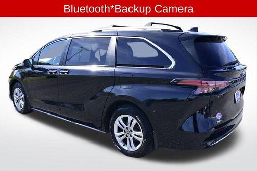 2022 Toyota Sienna Platinum 7 Passenger