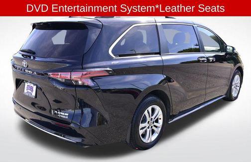 2022 Toyota Sienna Platinum 7 Passenger