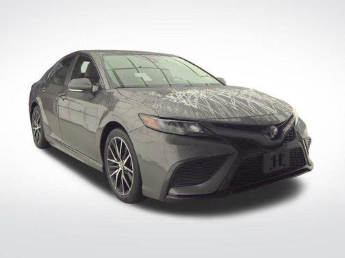 2024 Toyota Camry Hybrid SE