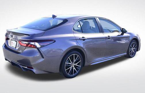 2024 Toyota Camry Hybrid SE