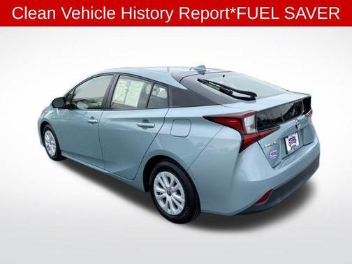 2019 Toyota Prius LE
