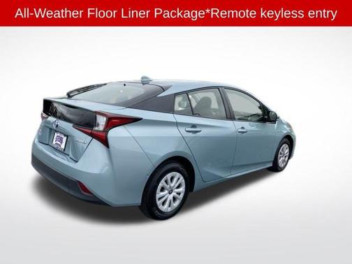 2019 Toyota Prius LE