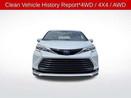 2022 Toyota Sienna Platinum 7 Passenger