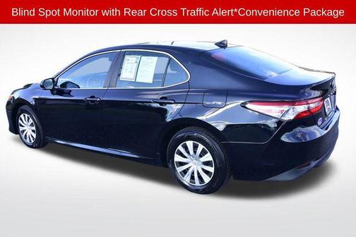 2018 Toyota Camry Hybrid LE