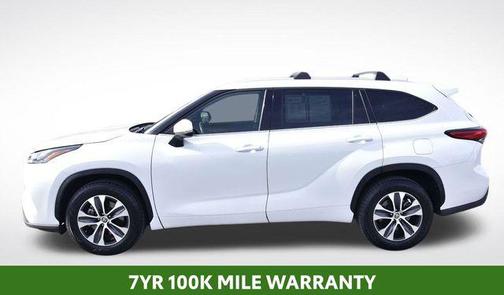2022 Toyota Highlander Hybrid XLE