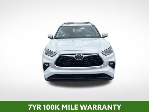 2022 Toyota Highlander Hybrid XLE