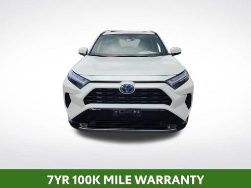 2022 Toyota RAV4 Hybrid SE