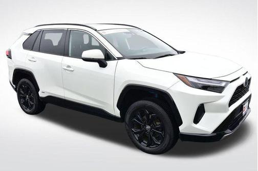 2022 Toyota RAV4 Hybrid SE