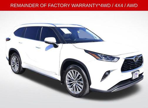 Wind Chill Pearl 2025 Toyota Highlander Hybrid Limited