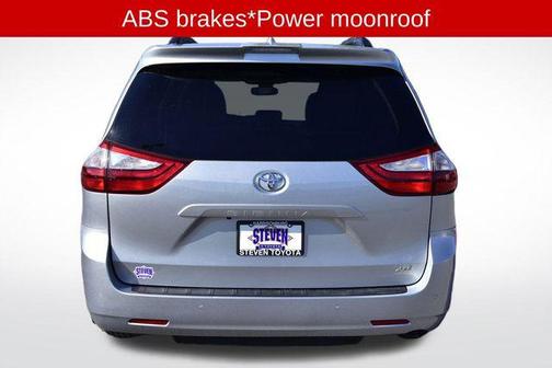 2019 Toyota Sienna XLE