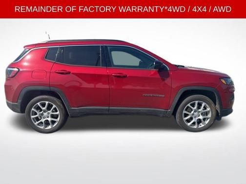 2024 Jeep Compass Latitude Lux