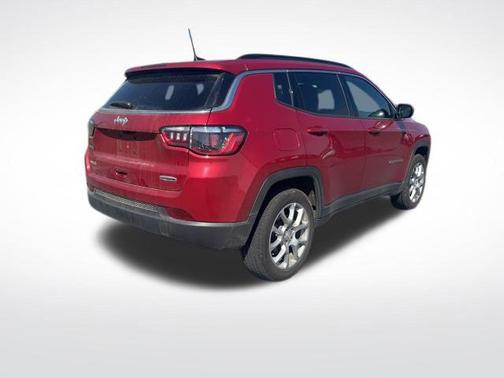 2024 Jeep Compass Latitude Lux