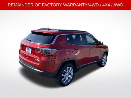 2024 Jeep Compass Latitude Lux