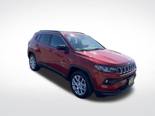 2024 Jeep Compass Latitude Lux
