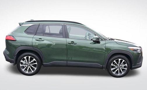 2022 Toyota Corolla Cross XLE