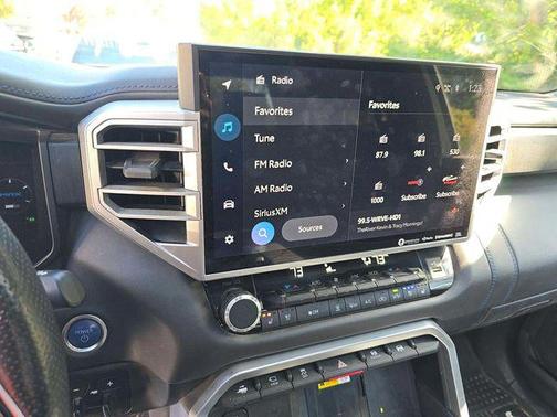 2023 Toyota Tundra Hybrid Platinum