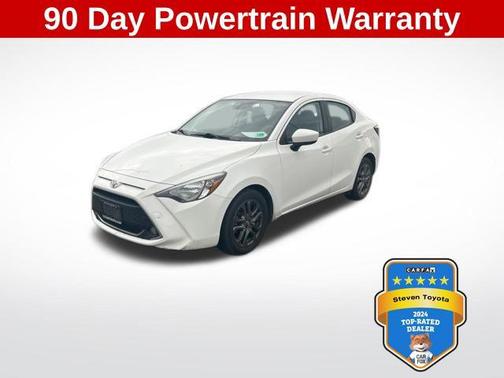 2020 Toyota Yaris Sedan LE