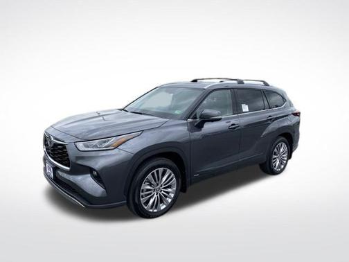 2025 Toyota Highlander Hybrid Platinum