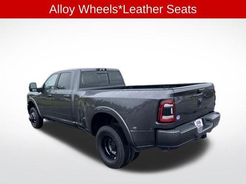 2024 RAM 3500 Limited Crew Cab 4x4 8' Box