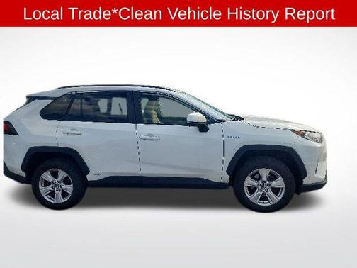 Super White 2021 Toyota RAV4 Hybrid XLE