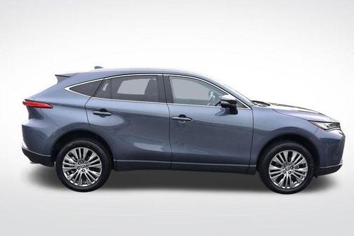 2023 Toyota Venza XLE